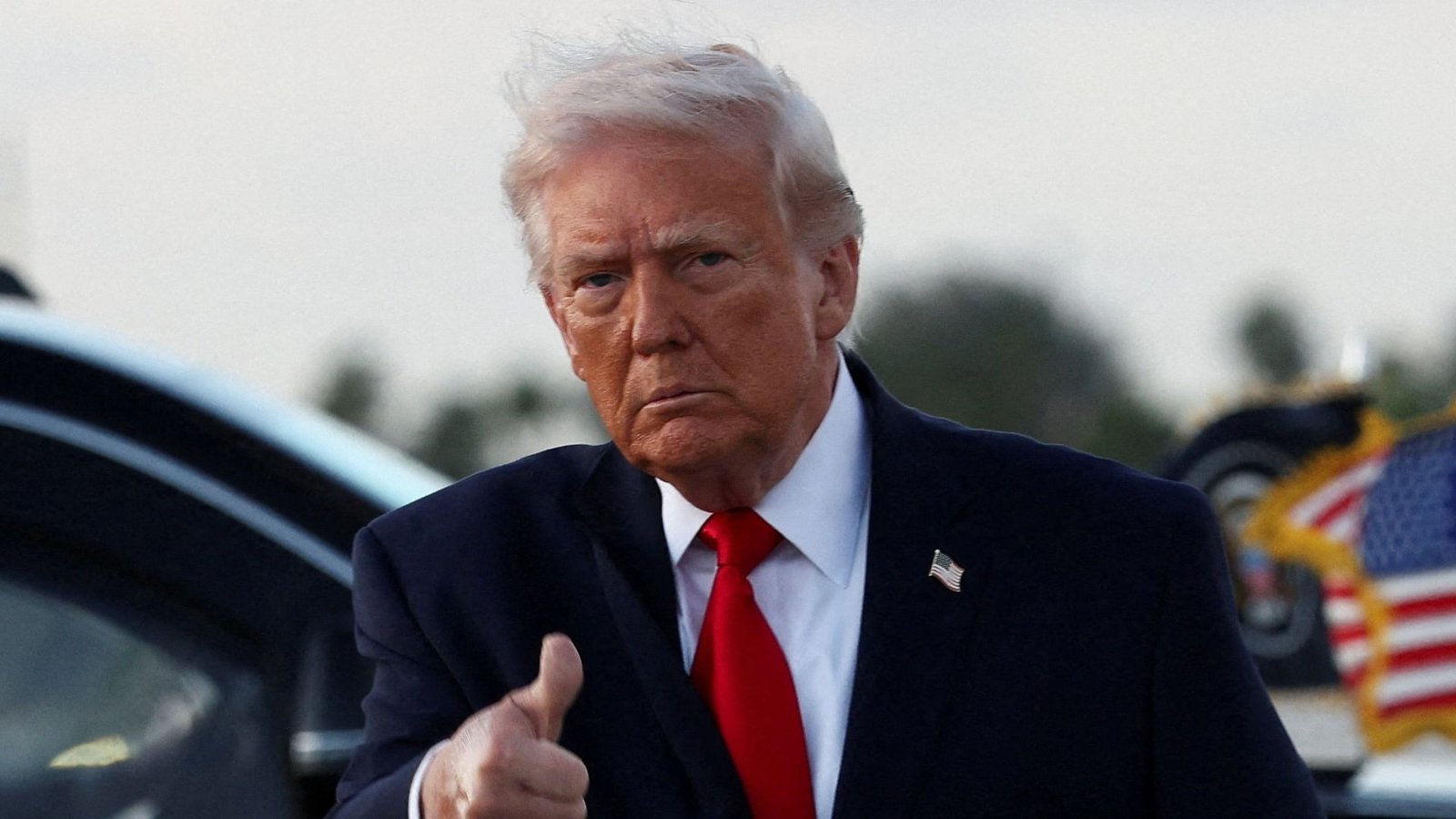 Trump swings from gushing praise for King to scathing criticism of Starmer in five-minute call with Sky News