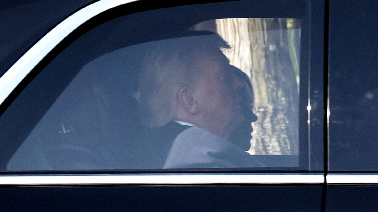 Trump attends Supreme Court hearing on birthright citizenship in historic first